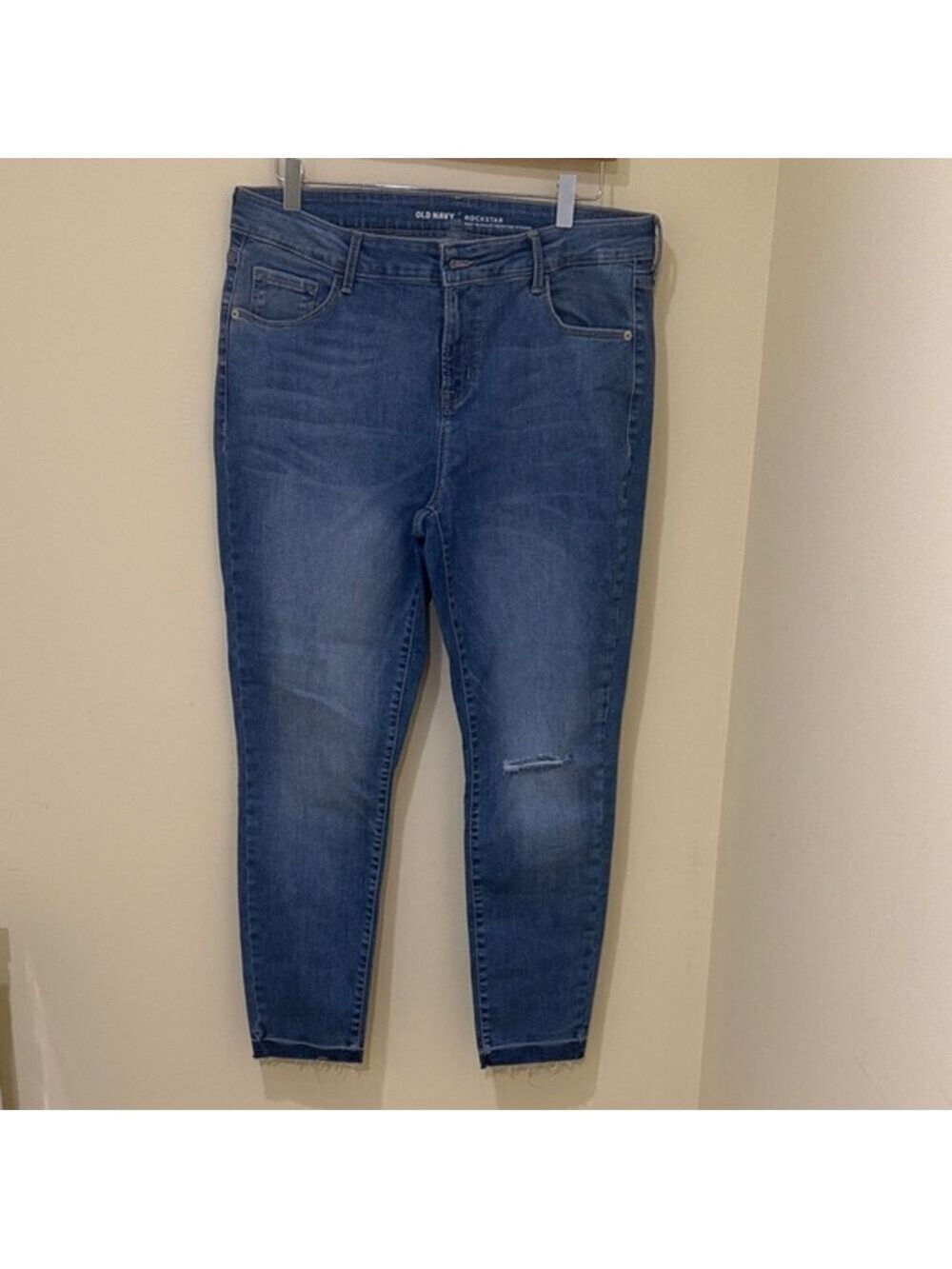 Old Navy Women's Classic Blue Skinny Jeans | women’s Denim Size 14 inseam 26”